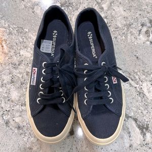 Superga Cotu sneaker. Navy. Size 39